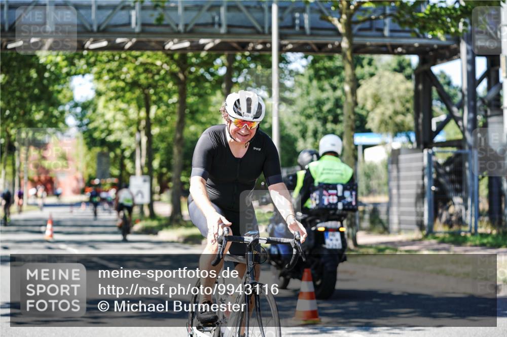 09.08.2026 - GEWOBA Citytriathlon Bremen Michael Burmester http://msf.ph/oto/9943116 09.08.2026 14:39:50 Radfahren 234, 258, 391, 393, 413, 423 meine-sportfotos.de