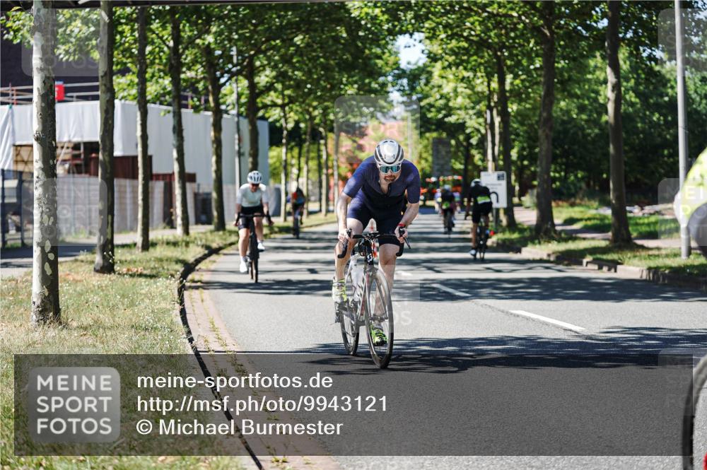 09.08.2026 - GEWOBA Citytriathlon Bremen Michael Burmester http://msf.ph/oto/9943121 09.08.2026 14:39:54 Radfahren 234, 258, 391, 393, 413, 423, 479 meine-sportfotos.de