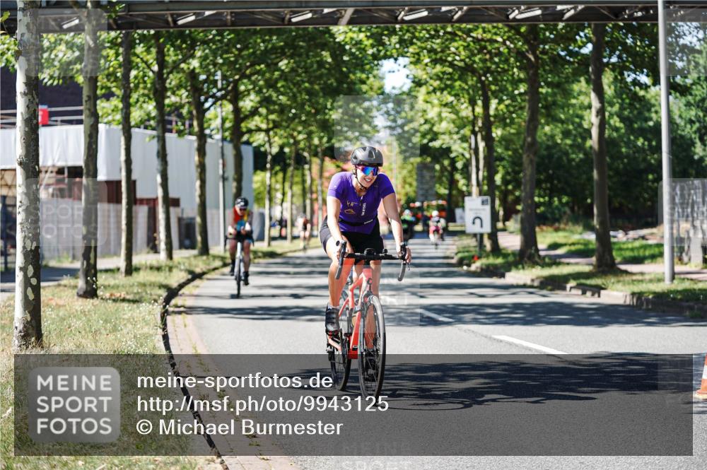 09.08.2026 - GEWOBA Citytriathlon Bremen Michael Burmester http://msf.ph/oto/9943125 09.08.2026 14:39:57 Radfahren 234, 258, 391, 393, 413, 423, 479 meine-sportfotos.de