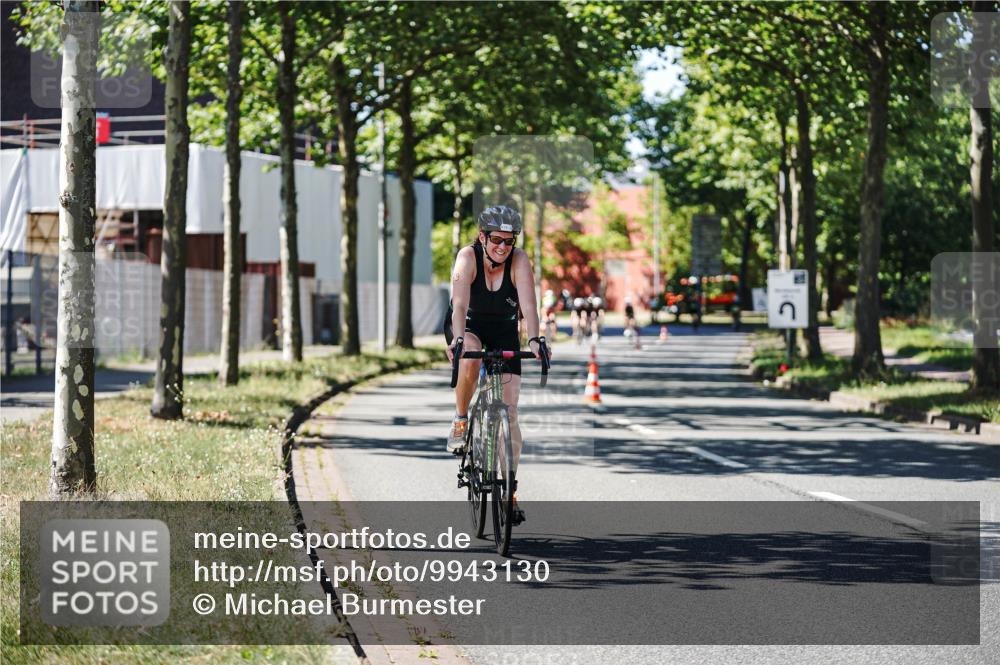 09.08.2026 - GEWOBA Citytriathlon Bremen Michael Burmester http://msf.ph/oto/9943130 09.08.2026 14:40:03 Radfahren 234, 237, 258, 261, 282, 391, 393, 413, 423, 479 meine-sportfotos.de