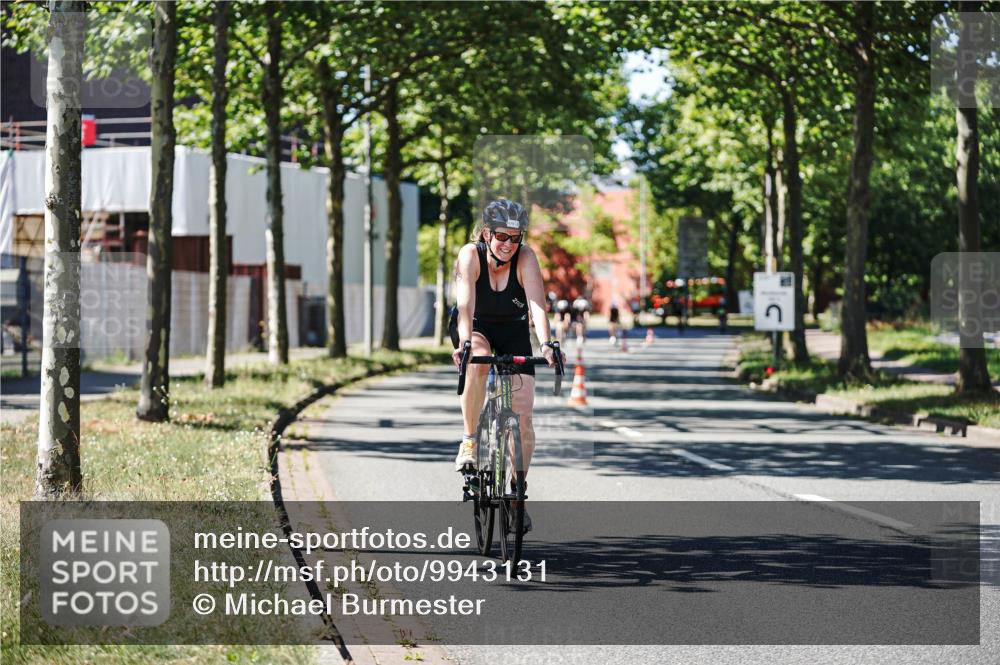 09.08.2026 - GEWOBA Citytriathlon Bremen Michael Burmester http://msf.ph/oto/9943131 09.08.2026 14:40:03 Radfahren 234, 237, 258, 261, 282, 391, 393, 413, 423, 479 meine-sportfotos.de