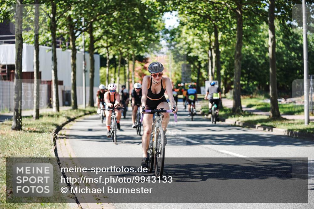09.08.2026 - GEWOBA Citytriathlon Bremen Michael Burmester http://msf.ph/oto/9943133 09.08.2026 14:40:10 Radfahren 101, 237, 238, 261, 282, 338, 412, 440, 479, 482 meine-sportfotos.de