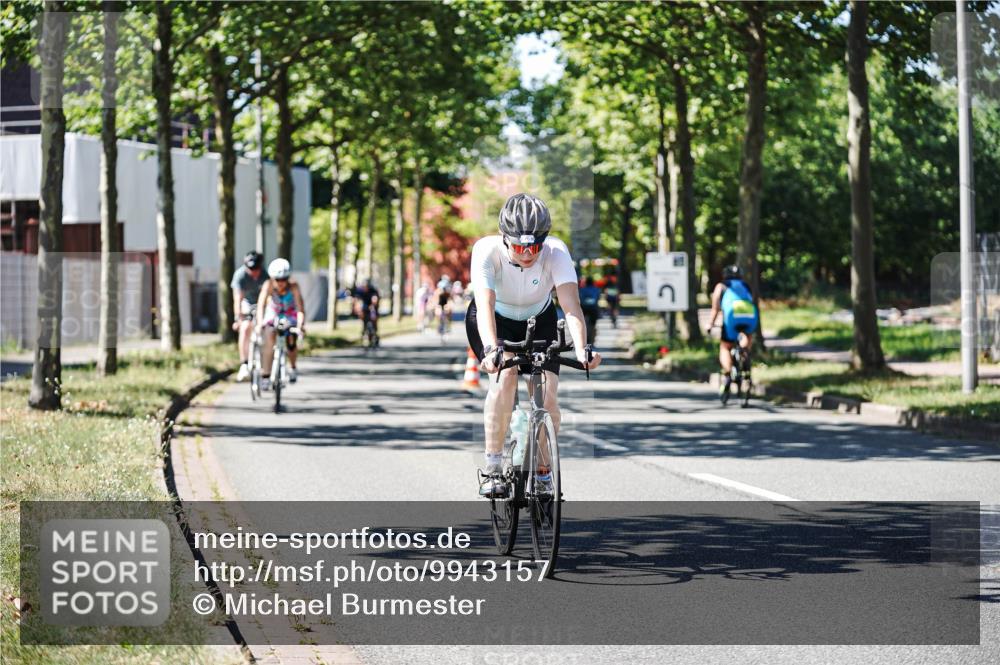09.08.2026 - GEWOBA Citytriathlon Bremen Michael Burmester http://msf.ph/oto/9943157 09.08.2026 14:40:25 Radfahren 88, 101, 197, 204, 224, 238, 244, 338, 358, 388, 412, 440, 449, 456, 482, 508 meine-sportfotos.de