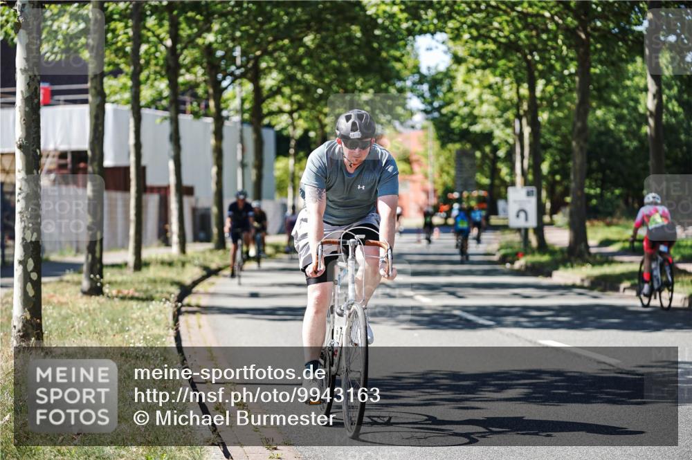 09.08.2026 - GEWOBA Citytriathlon Bremen Michael Burmester http://msf.ph/oto/9943163 09.08.2026 14:40:28 Radfahren 88, 197, 204, 224, 238, 244, 338, 358, 388, 415, 449, 456, 508 meine-sportfotos.de