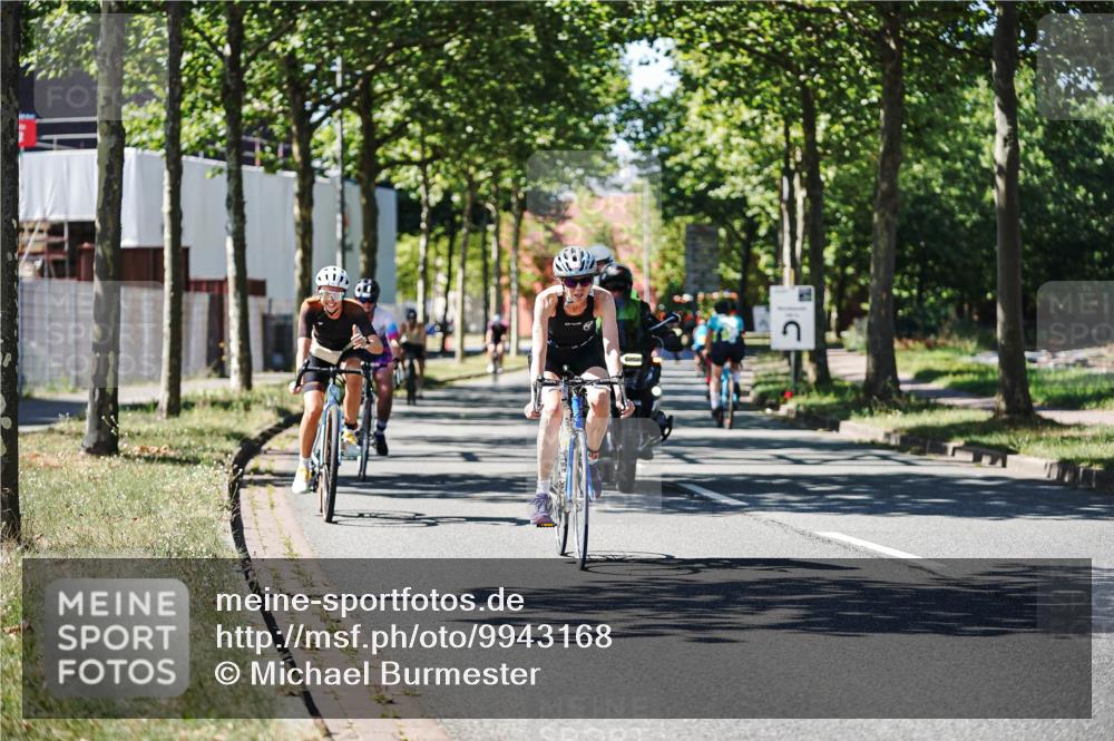 09.08.2026 - GEWOBA Citytriathlon Bremen Michael Burmester http://msf.ph/oto/9943168 09.08.2026 14:40:31 Radfahren 18, 88, 197, 204, 224, 244, 250, 358, 388, 415, 449, 456, 508 meine-sportfotos.de