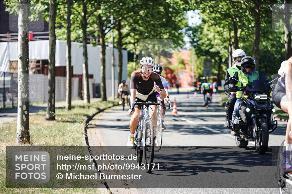 09.08.2026 - GEWOBA Citytriathlon Bremen Michael Burmester http://msf.ph/oto/9943171 09.08.2026 14:40:32 Radfahren 18, 88, 197, 204, 224, 244, 250, 358, 388, 415, 449, 456, 508 meine-sportfotos.de