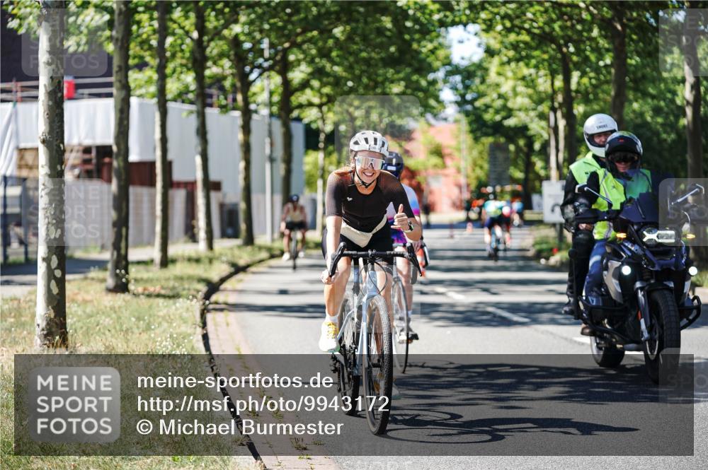 09.08.2026 - GEWOBA Citytriathlon Bremen Michael Burmester http://msf.ph/oto/9943172 09.08.2026 14:40:32 Radfahren 18, 88, 197, 204, 224, 244, 250, 358, 388, 415, 449, 456, 508 meine-sportfotos.de