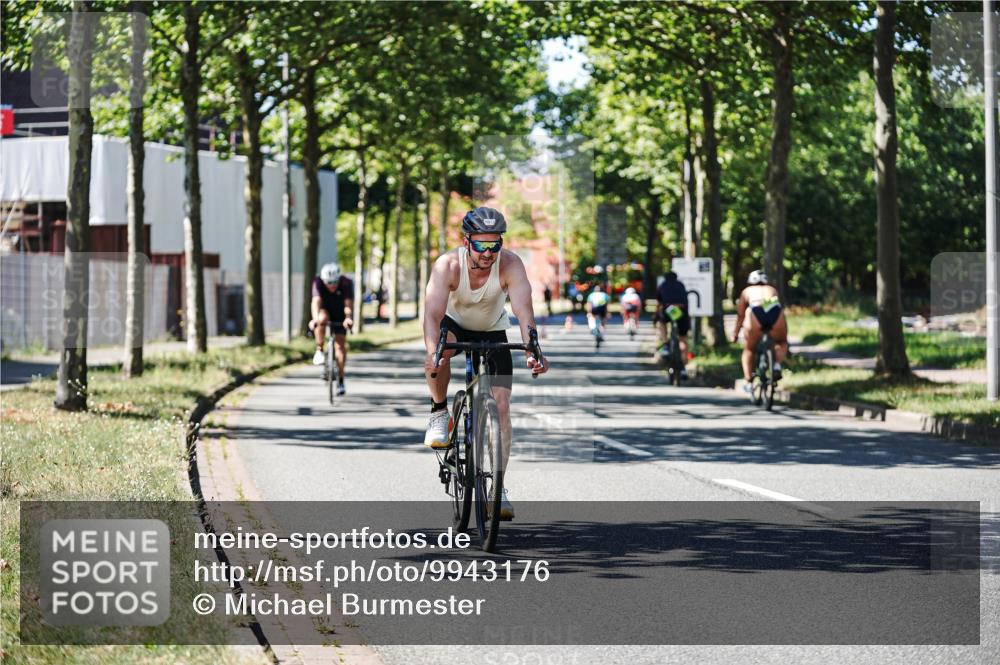 09.08.2026 - GEWOBA Citytriathlon Bremen Michael Burmester http://msf.ph/oto/9943176 09.08.2026 14:40:35 Radfahren 18, 197, 204, 224, 244, 250, 358, 415, 449, 456, 508 meine-sportfotos.de