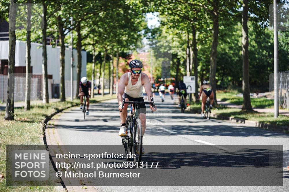09.08.2026 - GEWOBA Citytriathlon Bremen Michael Burmester http://msf.ph/oto/9943177 09.08.2026 14:40:35 Radfahren 18, 197, 204, 224, 244, 250, 358, 415, 449, 456, 508 meine-sportfotos.de