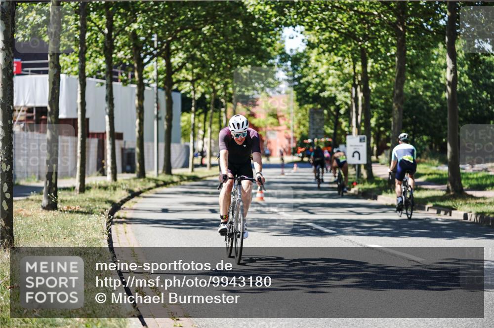 09.08.2026 - GEWOBA Citytriathlon Bremen Michael Burmester http://msf.ph/oto/9943180 09.08.2026 14:40:37 Radfahren 18, 197, 204, 224, 244, 250, 358, 415, 449, 456, 508 meine-sportfotos.de