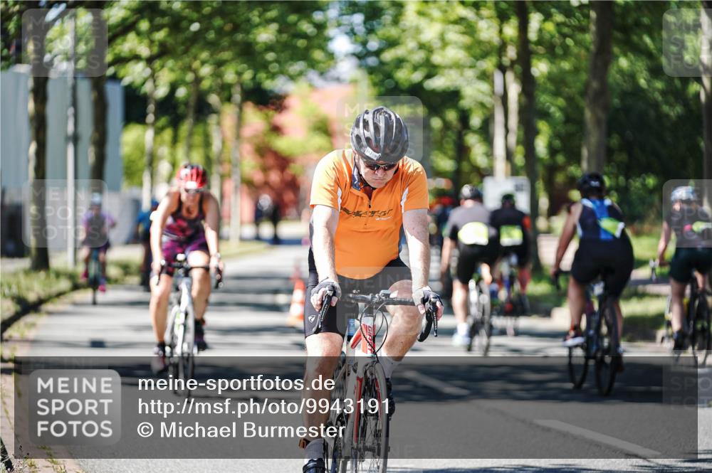 09.08.2026 - GEWOBA Citytriathlon Bremen Michael Burmester http://msf.ph/oto/9943191 09.08.2026 14:40:54 Radfahren 132, 206, 405, 442, 493, 515 meine-sportfotos.de