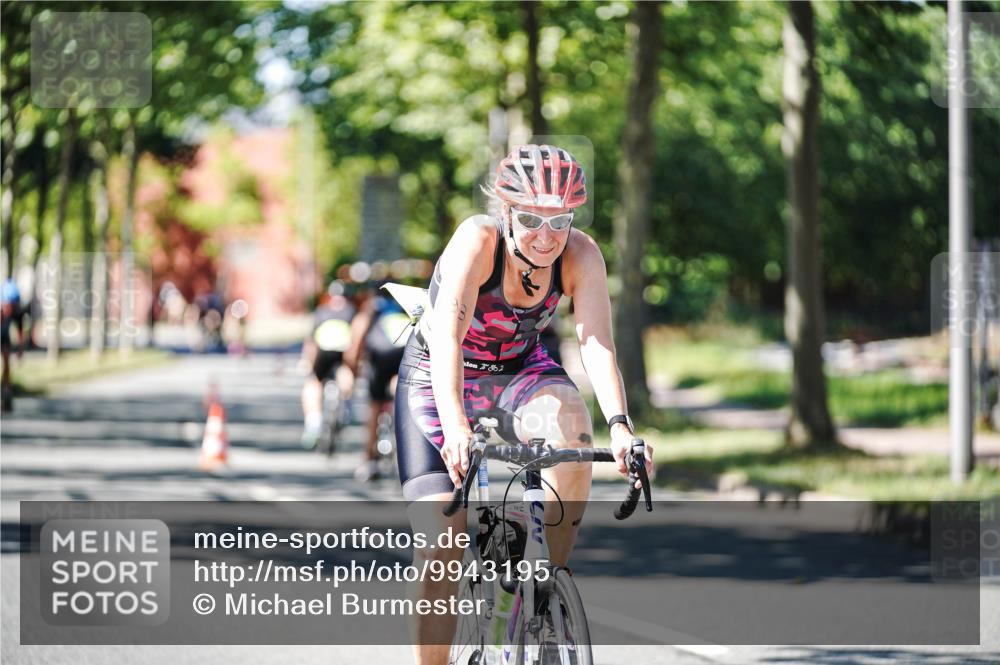 09.08.2026 - GEWOBA Citytriathlon Bremen Michael Burmester http://msf.ph/oto/9943195 09.08.2026 14:40:55 Radfahren 132, 206, 405, 442, 493, 515 meine-sportfotos.de