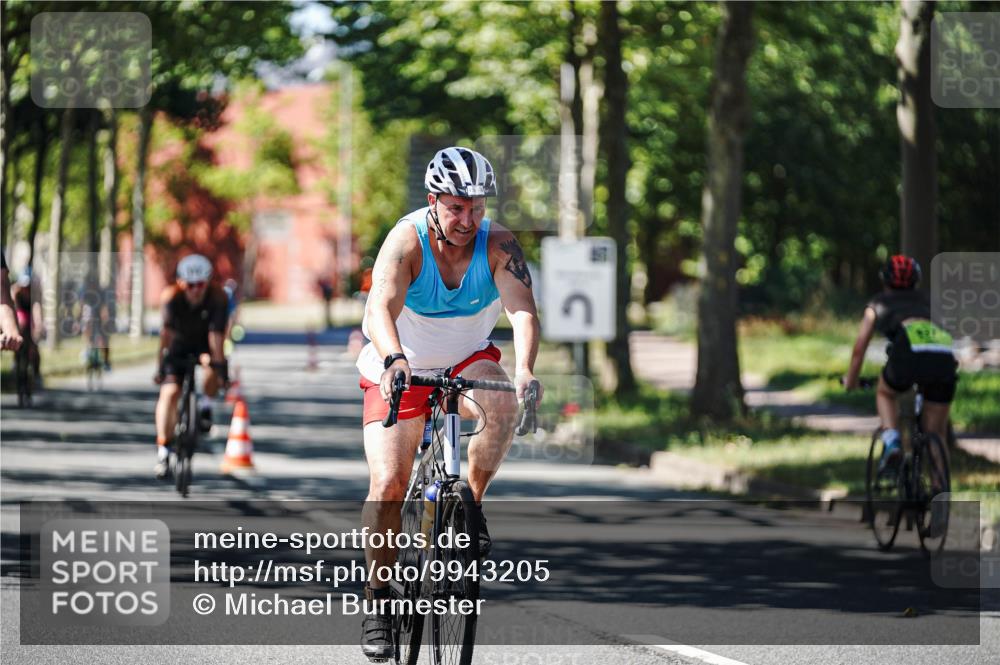 09.08.2026 - GEWOBA Citytriathlon Bremen Michael Burmester http://msf.ph/oto/9943205 09.08.2026 14:41:07 Radfahren 132, 199, 206, 368, 372, 405, 409, 428, 501 meine-sportfotos.de