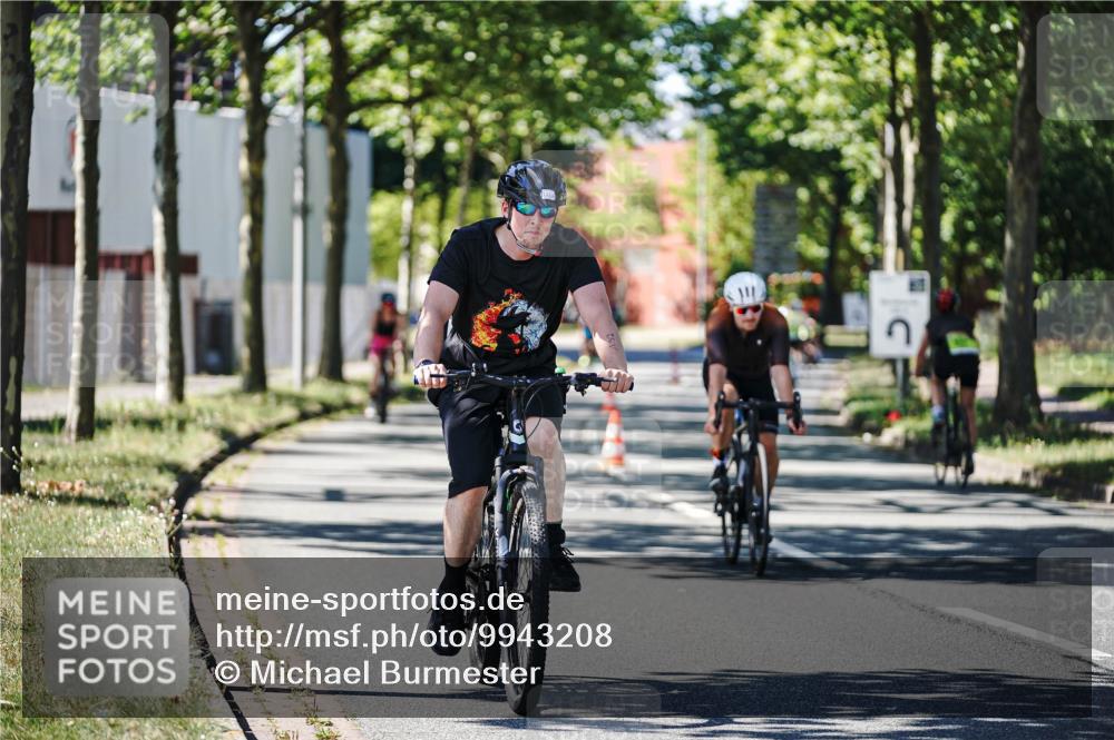 09.08.2026 - GEWOBA Citytriathlon Bremen Michael Burmester http://msf.ph/oto/9943208 09.08.2026 14:41:08 Radfahren 132, 199, 368, 372, 409, 428, 501 meine-sportfotos.de
