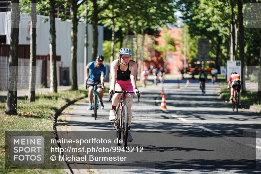 09.08.2026 - GEWOBA Citytriathlon Bremen Michael Burmester http://msf.ph/oto/9943212 09.08.2026 14:41:12 Radfahren 132, 199, 231, 264, 368, 372, 409, 422, 428, 501 meine-sportfotos.de