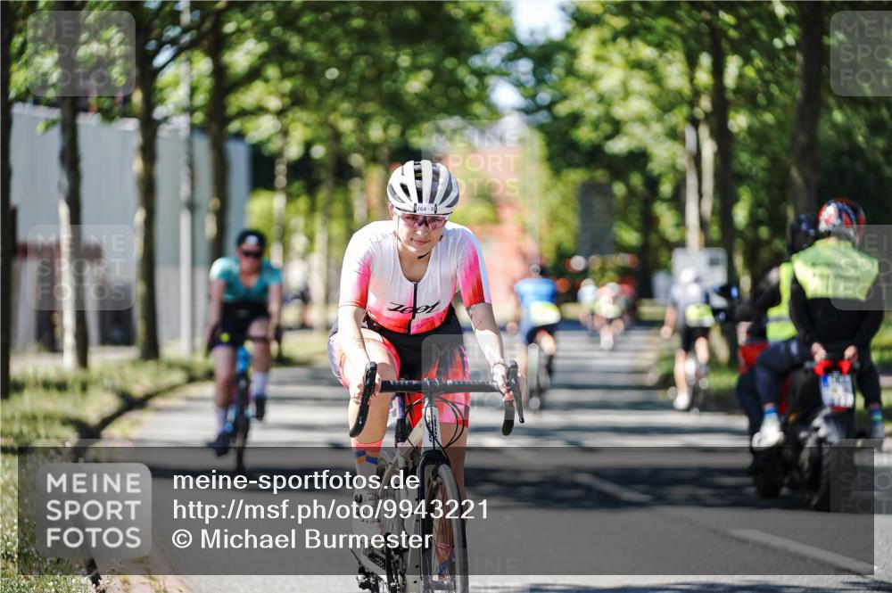 09.08.2026 - GEWOBA Citytriathlon Bremen Michael Burmester http://msf.ph/oto/9943221 09.08.2026 14:41:21 Radfahren 142, 199, 223, 231, 264, 368, 372, 422, 501 meine-sportfotos.de