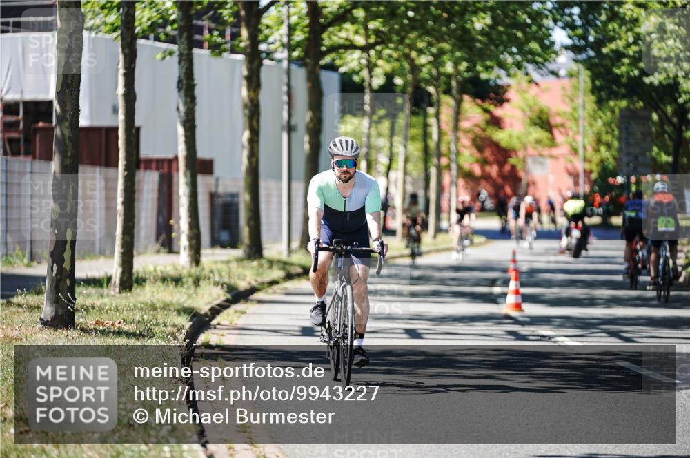 09.08.2026 - GEWOBA Citytriathlon Bremen Michael Burmester http://msf.ph/oto/9943227 09.08.2026 14:41:28 Radfahren 142, 213, 223, 230, 231, 264, 342, 422, 435, 471 meine-sportfotos.de