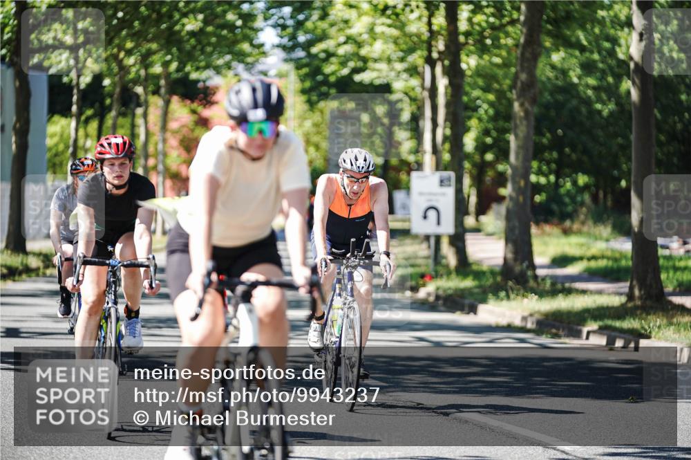 09.08.2026 - GEWOBA Citytriathlon Bremen Michael Burmester http://msf.ph/oto/9943237 09.08.2026 14:41:36 Radfahren 142, 213, 223, 230, 255, 342, 389, 419, 435, 471 meine-sportfotos.de