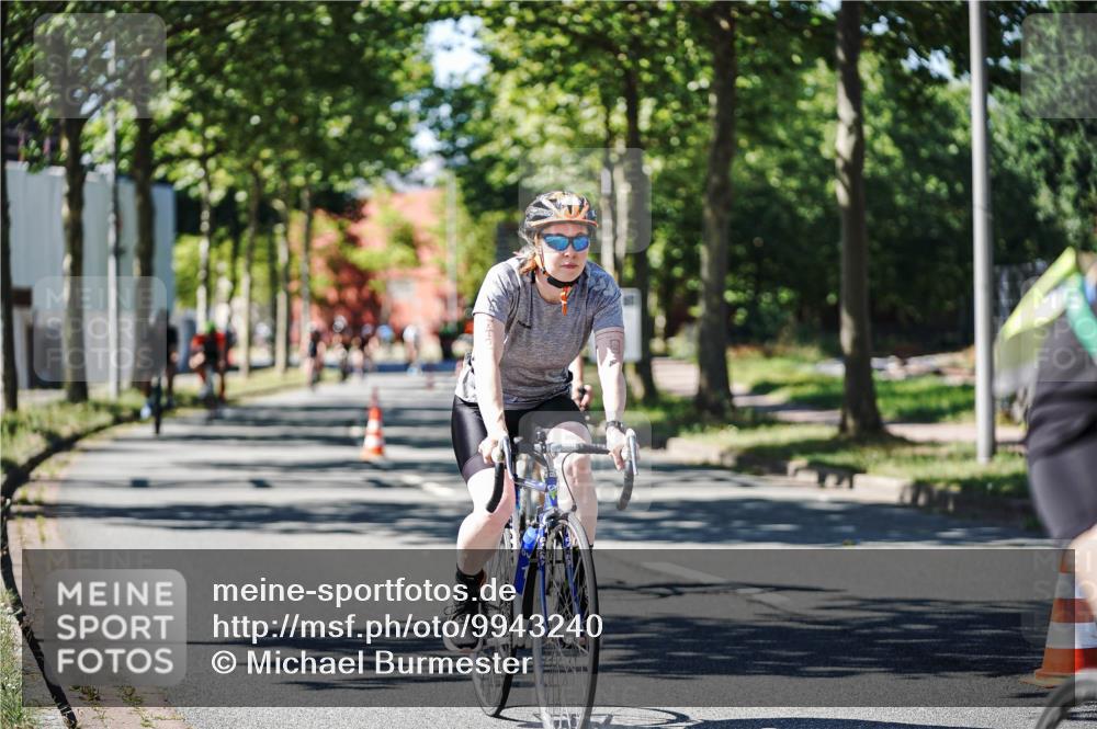 09.08.2026 - GEWOBA Citytriathlon Bremen Michael Burmester http://msf.ph/oto/9943240 09.08.2026 14:41:37 Radfahren 142, 212, 213, 223, 230, 255, 311, 313, 342, 389, 411, 419, 435, 471, 519 meine-sportfotos.de
