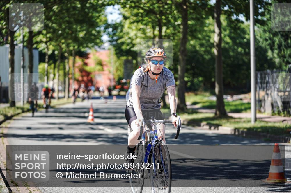 09.08.2026 - GEWOBA Citytriathlon Bremen Michael Burmester http://msf.ph/oto/9943241 09.08.2026 14:41:37 Radfahren 142, 212, 213, 223, 230, 255, 311, 313, 342, 389, 411, 419, 435, 471, 519 meine-sportfotos.de