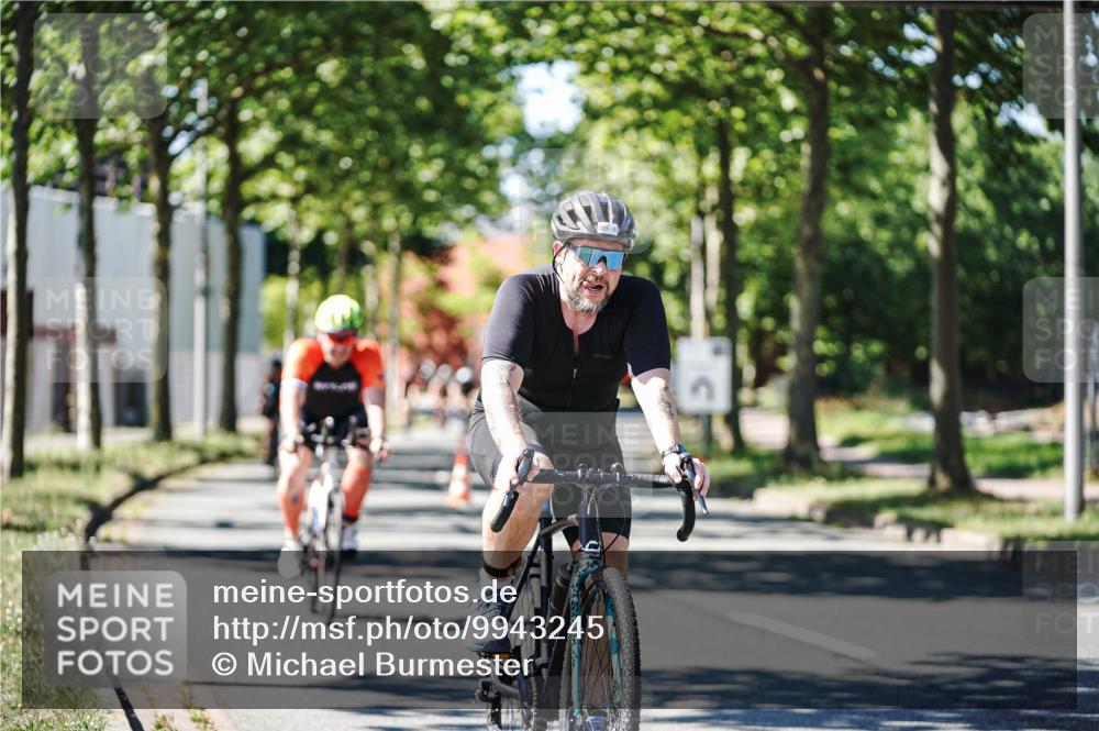 09.08.2026 - GEWOBA Citytriathlon Bremen Michael Burmester http://msf.ph/oto/9943245 09.08.2026 14:41:41 Radfahren 138, 212, 213, 230, 255, 311, 313, 342, 389, 394, 411, 419, 435, 471, 519 meine-sportfotos.de