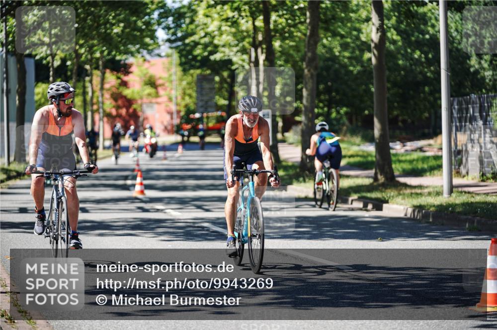 09.08.2026 - GEWOBA Citytriathlon Bremen Michael Burmester http://msf.ph/oto/9943269 09.08.2026 14:42:00 Radfahren 138, 262, 381, 397, 424, 437, 441, 467, 468 meine-sportfotos.de
