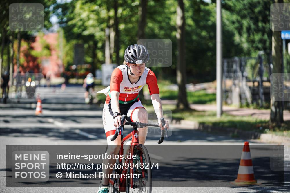 09.08.2026 - GEWOBA Citytriathlon Bremen Michael Burmester http://msf.ph/oto/9943274 09.08.2026 14:42:03 Radfahren 214, 252, 262, 381, 397, 424, 437, 441, 467, 468 meine-sportfotos.de