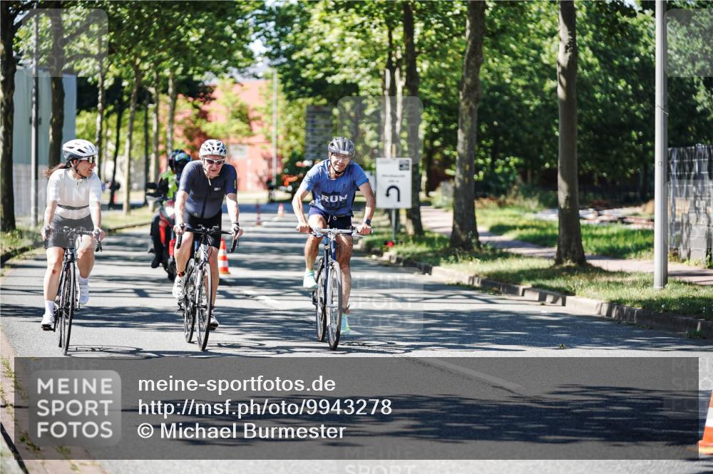09.08.2026 - GEWOBA Citytriathlon Bremen Michael Burmester http://msf.ph/oto/9943278 09.08.2026 14:42:06 Radfahren 214, 252, 262, 299, 379, 381, 397, 424, 437, 441, 467, 468 meine-sportfotos.de