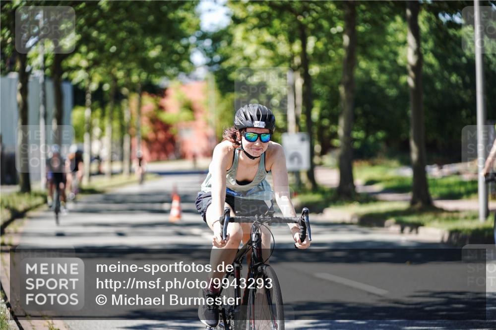 09.08.2026 - GEWOBA Citytriathlon Bremen Michael Burmester http://msf.ph/oto/9943293 09.08.2026 14:42:36 Radfahren 195, 233, 268, 281, 421 meine-sportfotos.de