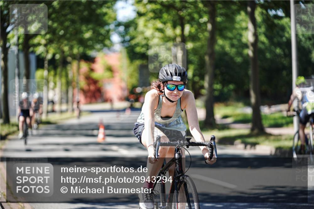 09.08.2026 - GEWOBA Citytriathlon Bremen Michael Burmester http://msf.ph/oto/9943294 09.08.2026 14:42:36 Radfahren 195, 233, 268, 281, 421 meine-sportfotos.de
