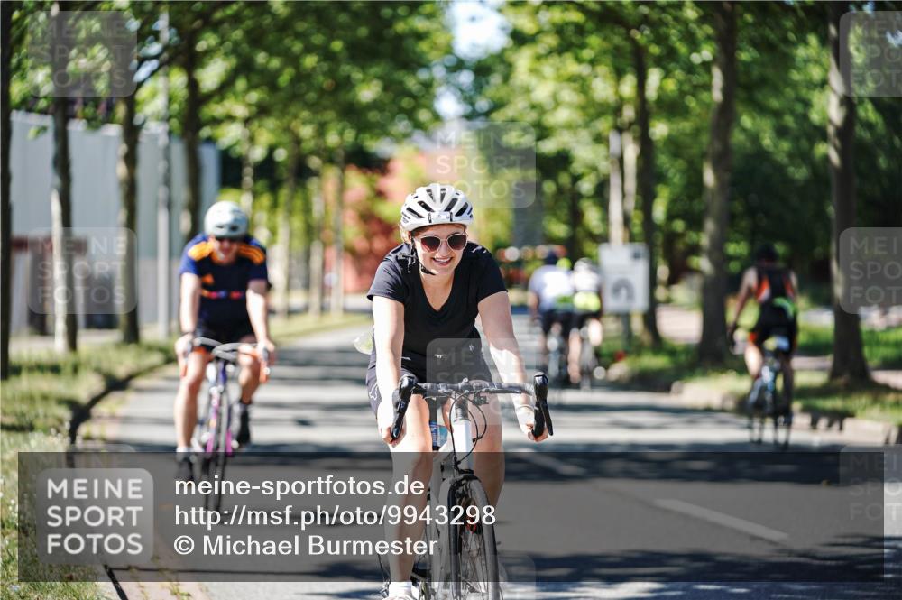 09.08.2026 - GEWOBA Citytriathlon Bremen Michael Burmester http://msf.ph/oto/9943298 09.08.2026 14:42:40 Radfahren 195, 233, 268, 281, 348, 421 meine-sportfotos.de