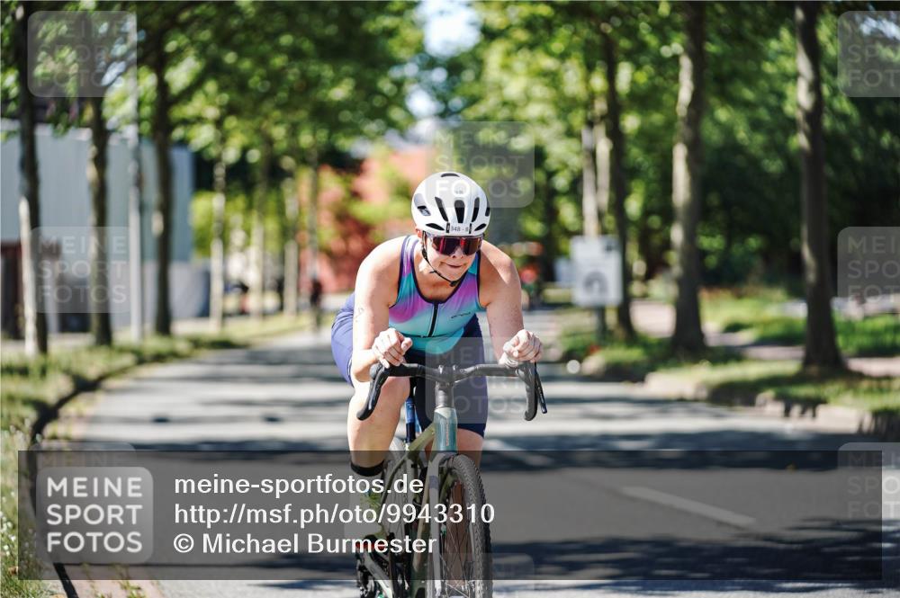 09.08.2026 - GEWOBA Citytriathlon Bremen Michael Burmester http://msf.ph/oto/9943310 09.08.2026 14:42:54 Radfahren 348, 375, 472 meine-sportfotos.de