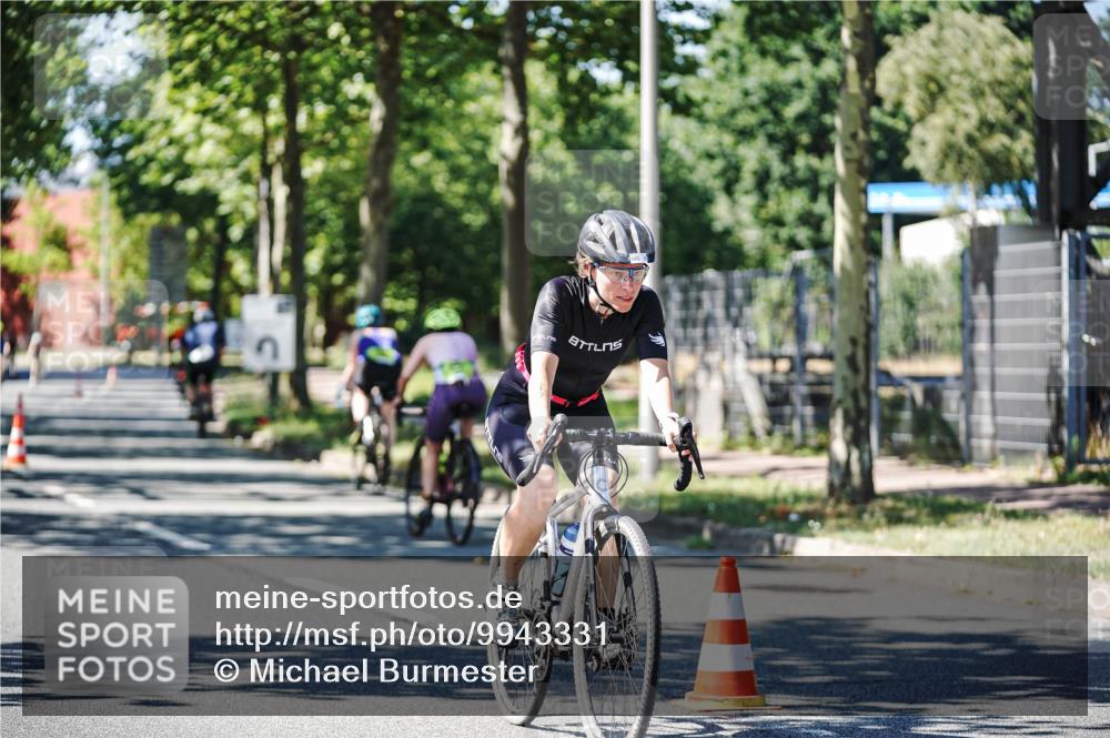 09.08.2026 - GEWOBA Citytriathlon Bremen Michael Burmester http://msf.ph/oto/9943331 09.08.2026 14:43:20 Radfahren 201, 361, 430, 432, 436, 463, 480, 525 meine-sportfotos.de