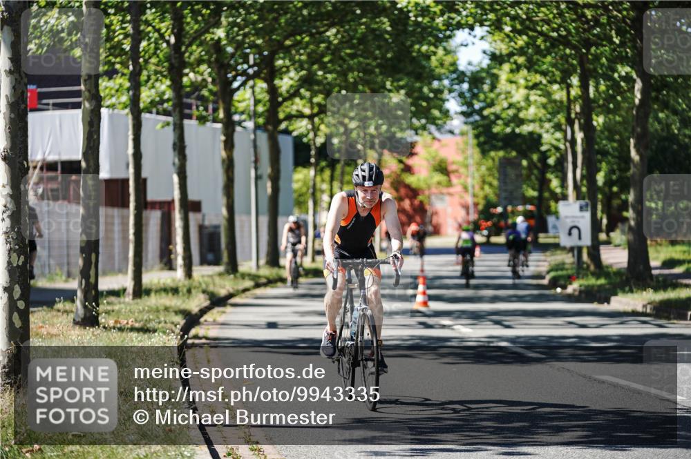 09.08.2026 - GEWOBA Citytriathlon Bremen Michael Burmester http://msf.ph/oto/9943335 09.08.2026 14:43:24 Radfahren 194, 201, 361, 432, 436, 463, 480 meine-sportfotos.de