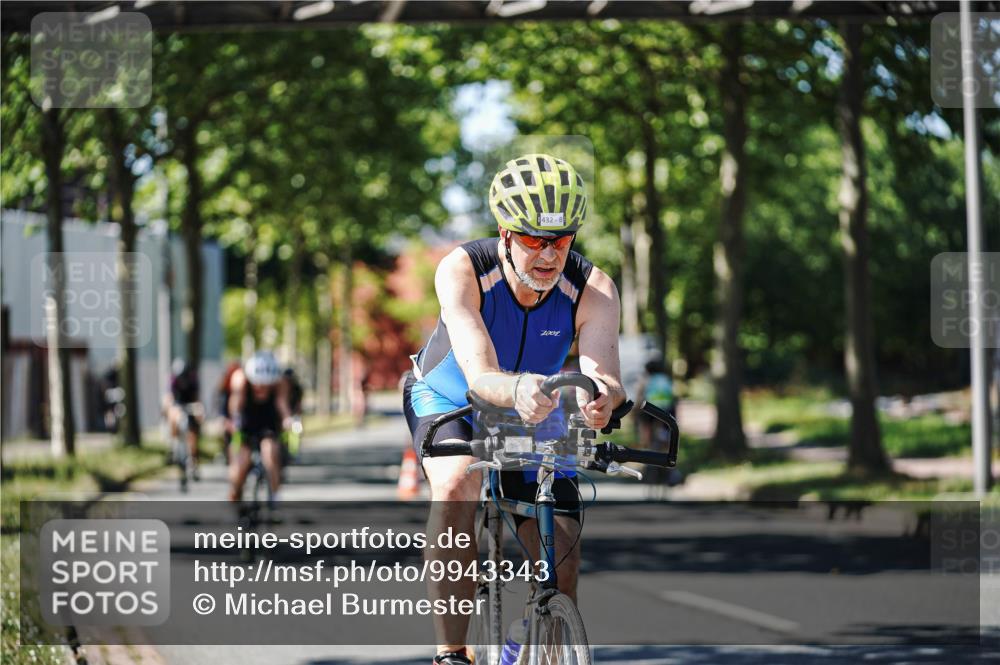 09.08.2026 - GEWOBA Citytriathlon Bremen Michael Burmester http://msf.ph/oto/9943343 09.08.2026 14:43:30 Radfahren 194, 198, 275, 361, 432, 436, 463, 489, 494 meine-sportfotos.de
