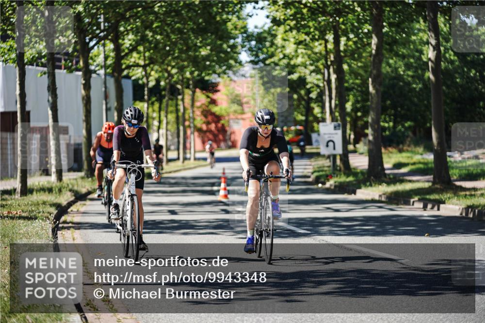 09.08.2026 - GEWOBA Citytriathlon Bremen Michael Burmester http://msf.ph/oto/9943348 09.08.2026 14:43:32 Radfahren 194, 198, 275, 361, 432, 436, 452, 463, 489, 494 meine-sportfotos.de