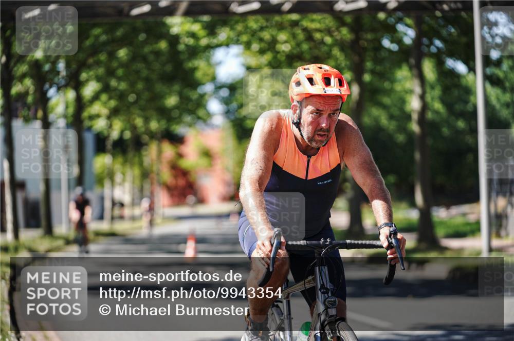 09.08.2026 - GEWOBA Citytriathlon Bremen Michael Burmester http://msf.ph/oto/9943354 09.08.2026 14:43:35 Radfahren 194, 198, 275, 361, 432, 436, 452, 463, 489, 494 meine-sportfotos.de