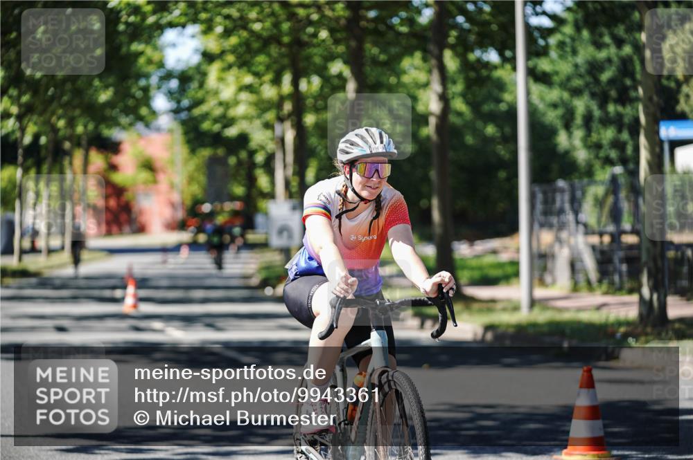 09.08.2026 - GEWOBA Citytriathlon Bremen Michael Burmester http://msf.ph/oto/9943361 09.08.2026 14:43:43 Radfahren 198, 275, 452, 489, 494, 516 meine-sportfotos.de