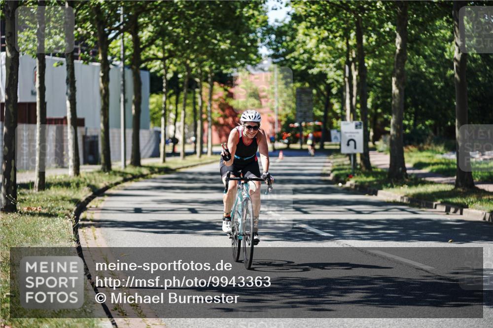 09.08.2026 - GEWOBA Citytriathlon Bremen Michael Burmester http://msf.ph/oto/9943363 09.08.2026 14:43:49 Radfahren 198, 452, 489, 516 meine-sportfotos.de