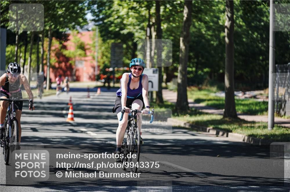 09.08.2026 - GEWOBA Citytriathlon Bremen Michael Burmester http://msf.ph/oto/9943375 09.08.2026 14:44:12 Radfahren 107, 209, 241, 303, 318, 502 meine-sportfotos.de