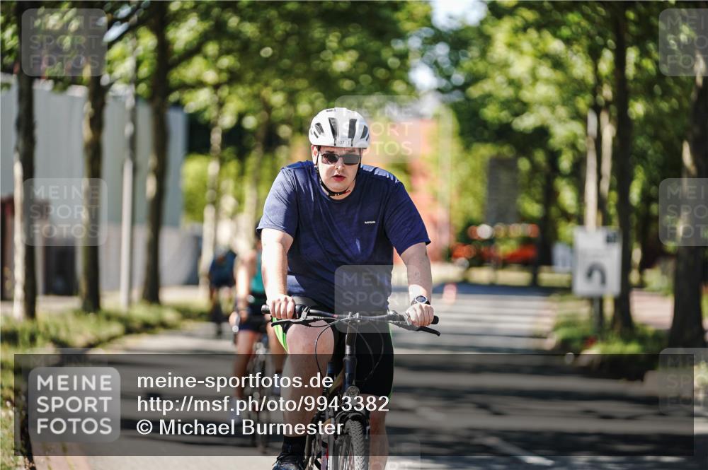 09.08.2026 - GEWOBA Citytriathlon Bremen Michael Burmester http://msf.ph/oto/9943382 09.08.2026 14:44:21 Radfahren 107, 191, 245, 303, 318, 478, 502 meine-sportfotos.de