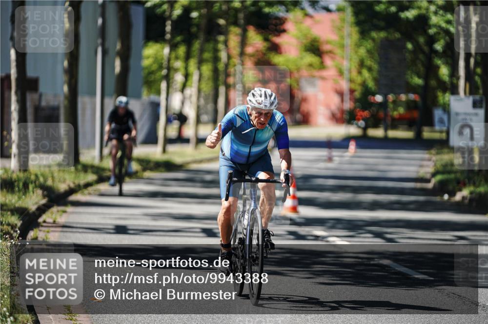 09.08.2026 - GEWOBA Citytriathlon Bremen Michael Burmester http://msf.ph/oto/9943388 09.08.2026 14:44:25 Radfahren 191, 245, 303, 318, 478, 495, 502 meine-sportfotos.de