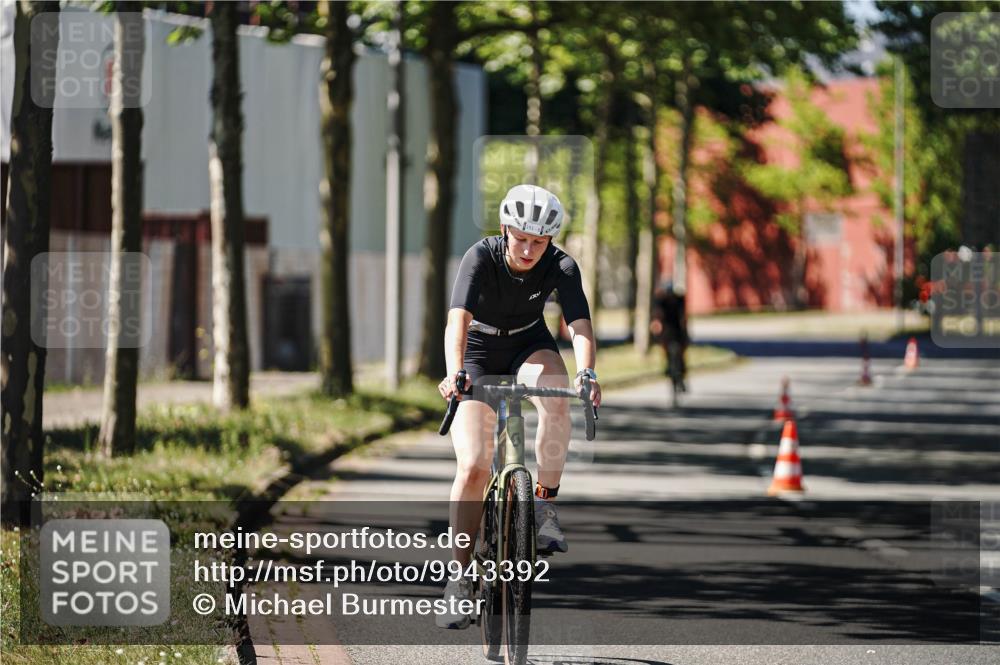 09.08.2026 - GEWOBA Citytriathlon Bremen Michael Burmester http://msf.ph/oto/9943392 09.08.2026 14:44:29 Radfahren 191, 245, 318, 478, 495 meine-sportfotos.de
