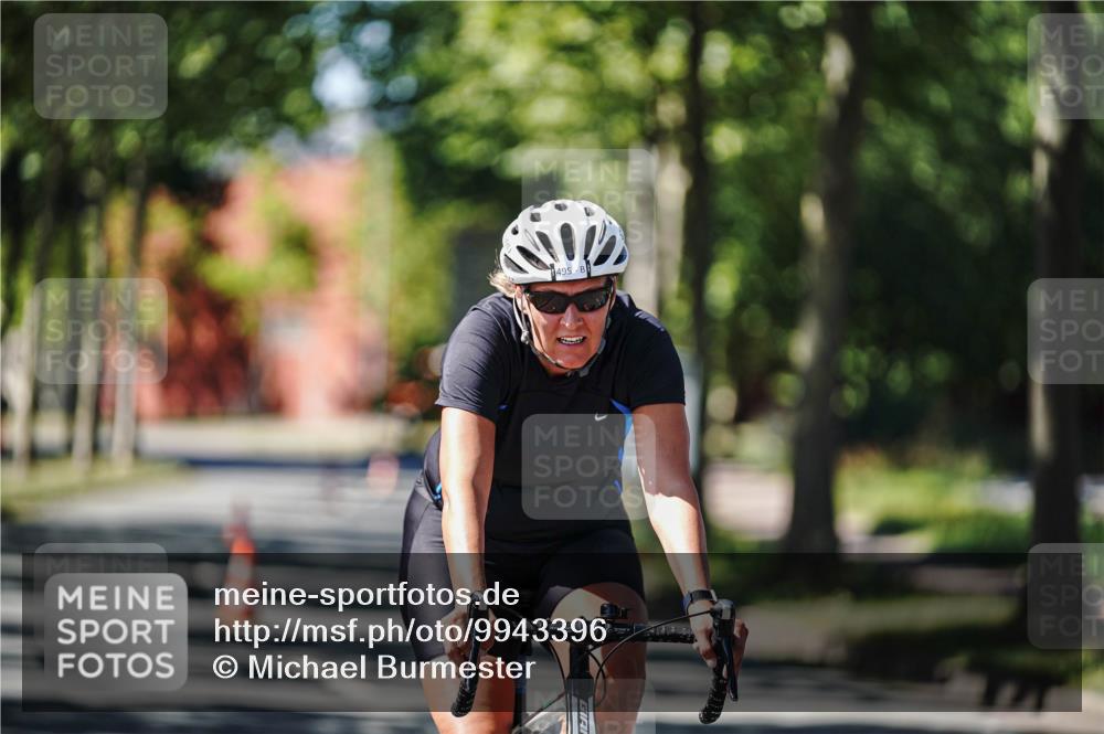 09.08.2026 - GEWOBA Citytriathlon Bremen Michael Burmester http://msf.ph/oto/9943396 09.08.2026 14:44:36 Radfahren 245, 495 meine-sportfotos.de