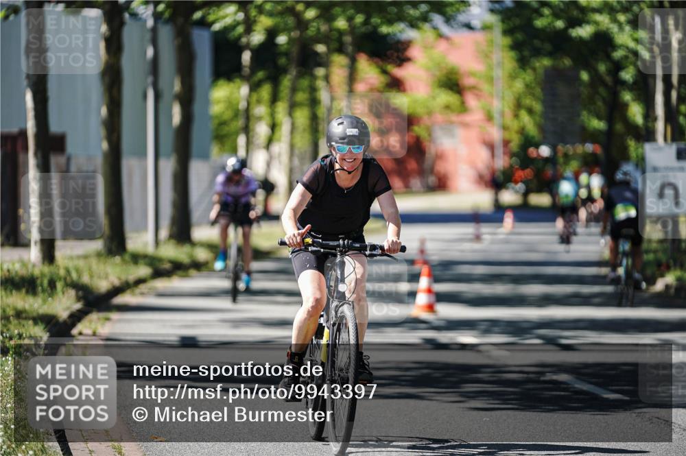 09.08.2026 - GEWOBA Citytriathlon Bremen Michael Burmester http://msf.ph/oto/9943397 09.08.2026 14:44:50 Radfahren 259, 486 meine-sportfotos.de