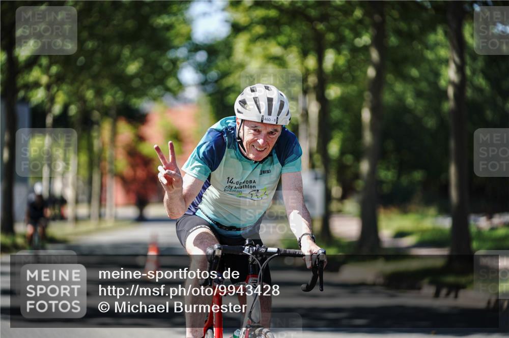 09.08.2026 - GEWOBA Citytriathlon Bremen Michael Burmester http://msf.ph/oto/9943428 09.08.2026 14:45:38 Radfahren 296, 380, 460, 465, 474, 499, 505 meine-sportfotos.de