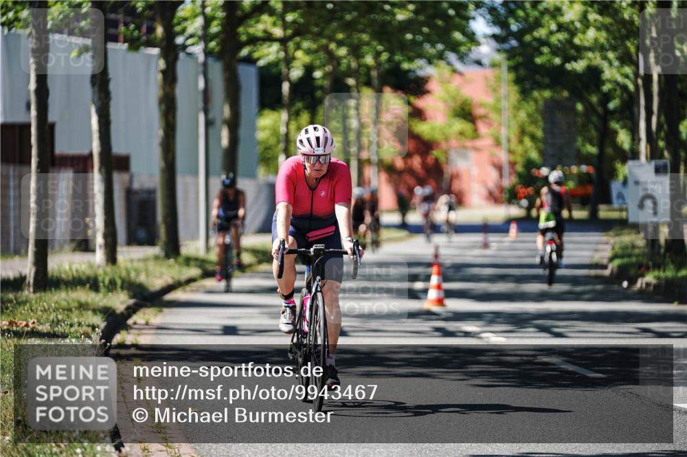09.08.2026 - GEWOBA Citytriathlon Bremen Michael Burmester http://msf.ph/oto/9943467 09.08.2026 14:46:46 Radfahren 392, 447, 483, 488, 497, 506 meine-sportfotos.de