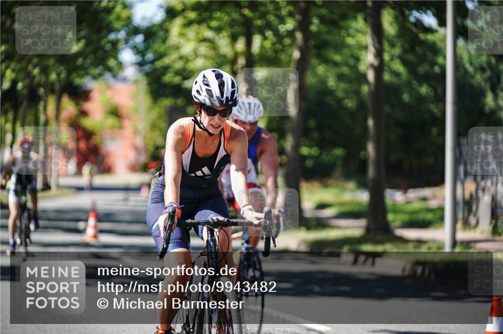 09.08.2026 - GEWOBA Citytriathlon Bremen Michael Burmester http://msf.ph/oto/9943482 09.08.2026 14:46:55 Radfahren 392, 414, 447, 464, 483, 488, 506 meine-sportfotos.de