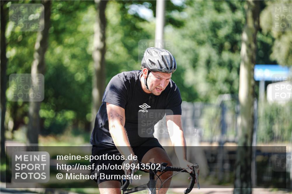 09.08.2026 - GEWOBA Citytriathlon Bremen Michael Burmester http://msf.ph/oto/9943502 09.08.2026 14:47:44 Radfahren 104, 387, 491, 492 meine-sportfotos.de