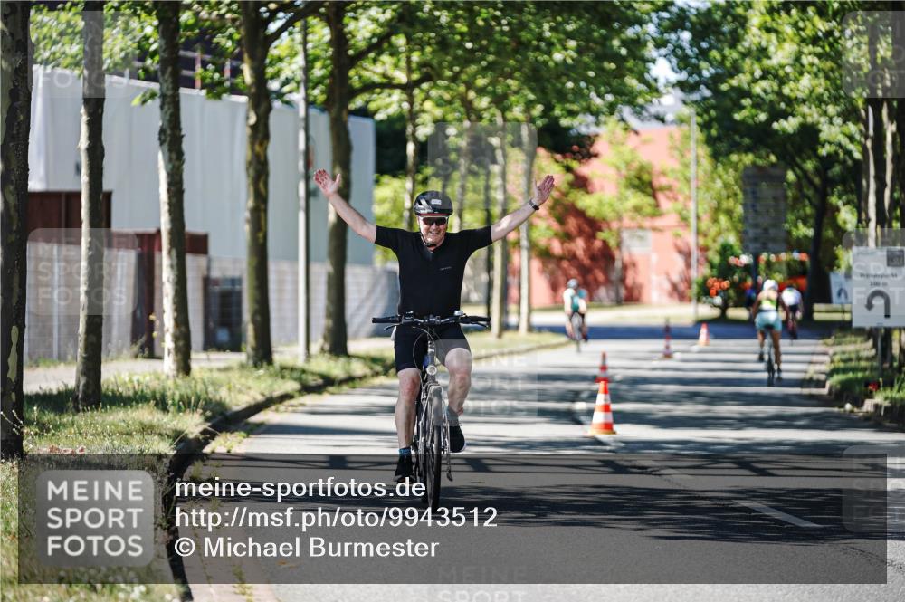 09.08.2026 - GEWOBA Citytriathlon Bremen Michael Burmester http://msf.ph/oto/9943512 09.08.2026 14:48:11 Radfahren 333, 459 meine-sportfotos.de